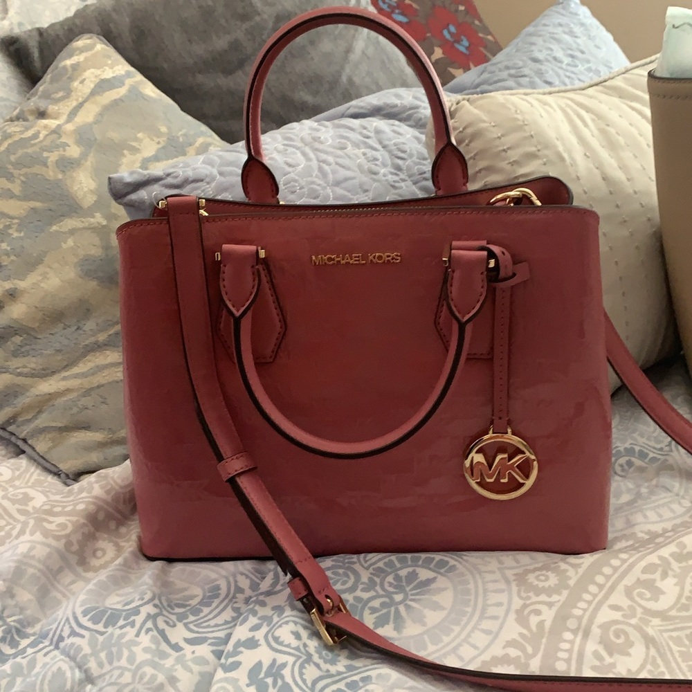Brand new authentic MK pink patent leather purse